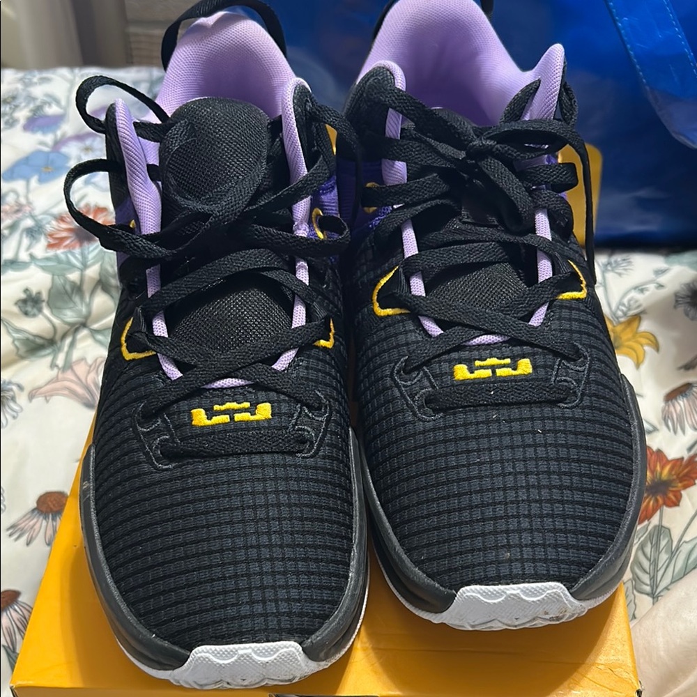 Men's Black and Yellow Sneakers